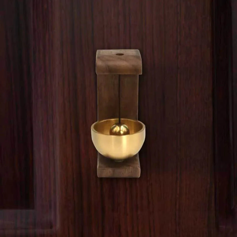 Campana de viento de latón y madera para decoración moderna