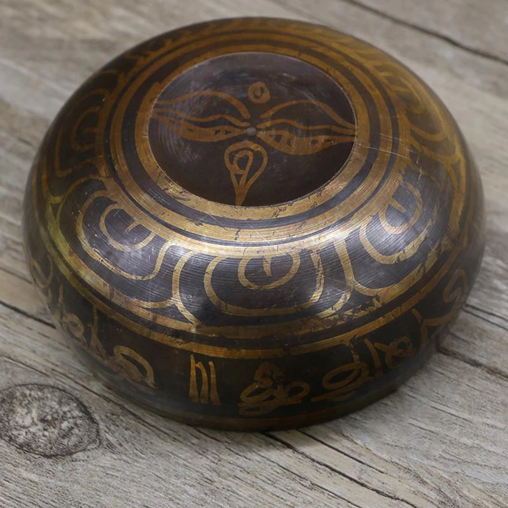 Tibetan copper singing bowl for meditation and well-being 