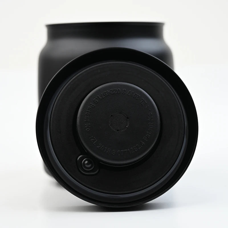 Vacuum-sealed stainless steel coffee container 